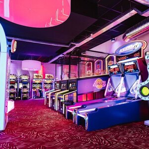 Sir Winston Fun & games Amsterdam image 3