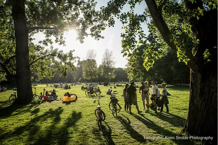 Waaks! in de buurt van het Vondelpark