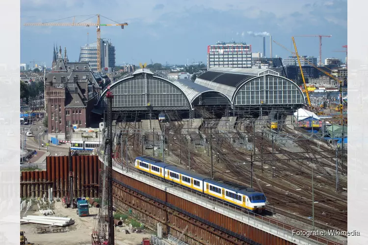 Amsterdam Centraal terug naar negen sporen&#39;