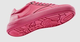 Kauwgomschoen van Castricummer gaat de wereld over