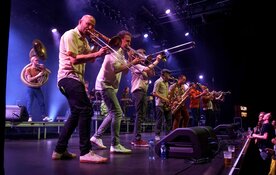 Gallowstreet blaast dak er bijkans af bij jarig Victorie