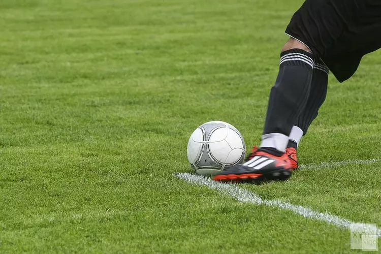 Sportvereniging De Meer ontvangt jubileumpenning