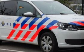 Tram botst met auto in Amsterdam