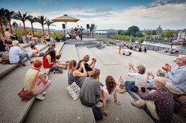 Vier de zomer op het dak van NEMO