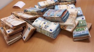 Bijna twee ton aangetroffen bij controle spookbewoning in Osdorp