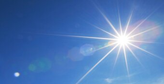 Bloedhitte bereikt vrijdag hoogtepunt: lokaal 34 graden