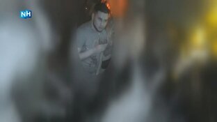Man slaat cafébezoeker met glas op achterhoofd, politie geeft beelden vrij
