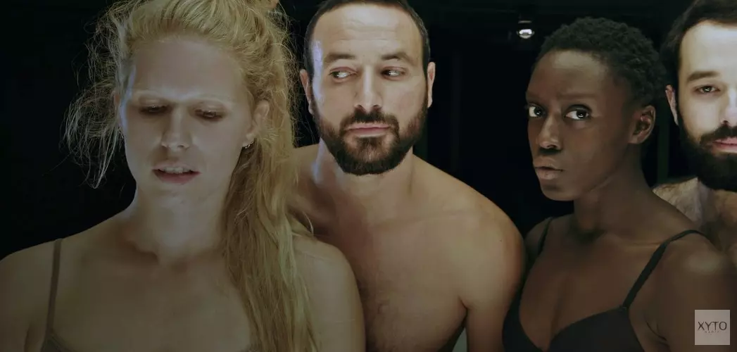 Topdansers delen levensverhaal in imponerende, intieme voorstelling