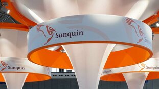 Waardevolle stamcellen verhuizen met politie-escorte over A4 naar Amsterdam