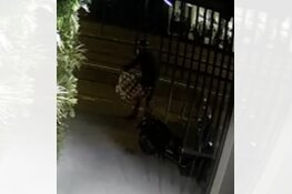 Amsterdam - Gezocht - Ramkraak kledingwinkel Van Baerlestraat