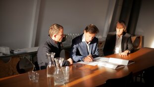 Aandacht voor de ontwikkeling van nieuw en jong talent: Internationaal Theater Amsterdam en Clifford Chance verlengen en verdiepen samenwerking