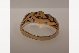 Van wie zijn deze ringen?