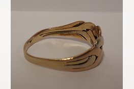 Van wie zijn deze ringen?