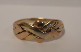 Van wie zijn deze ringen?