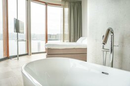 Vondel Hotels opent Hotel Pontsteiger in Amsterdamse Houthavens