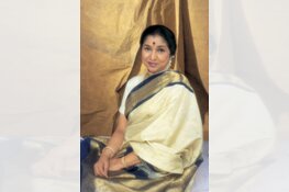 Bollywood legende Asha Bhosle geeft afscheidsconcert in Het Concertgebouw