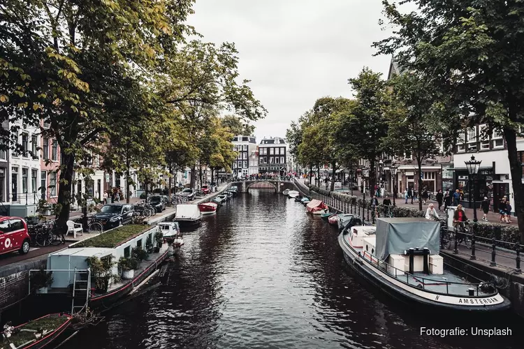 De 5 meest markante grachten van Nederland volgens Boot Huren Amsterdam