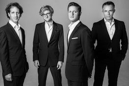 Acteur Frank Lammers regisseert het leven met het Alma Quartet en filmklassiekers