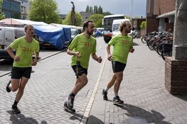 Estafettelopers hebben het bevrijdingsvuur naar Amsterdam gebracht