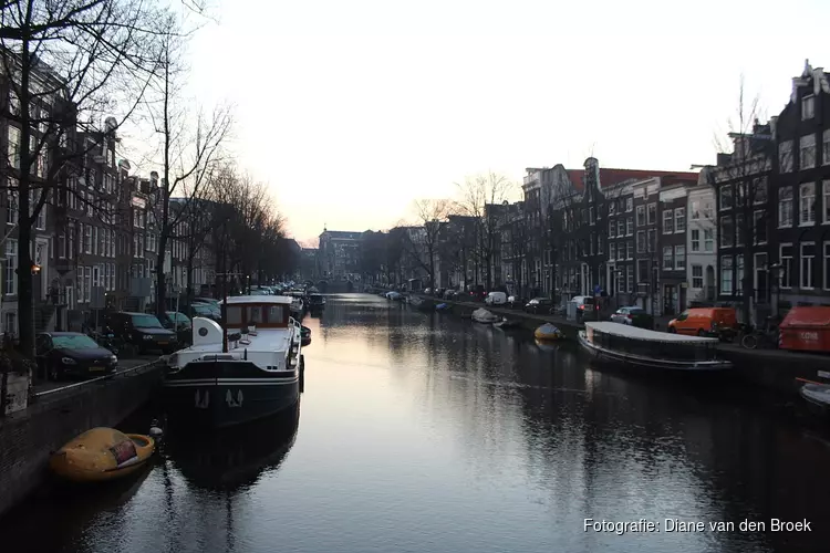 Gemeente Amsterdam denkt na over alcoholverbod op het water