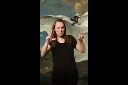 Rijksmuseum biedt als eerste museum een videotour in Nederlandse Gebarentaal