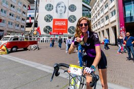 Cycle Tour Amsterdam: honderden fietsers beleven zomerse toertocht