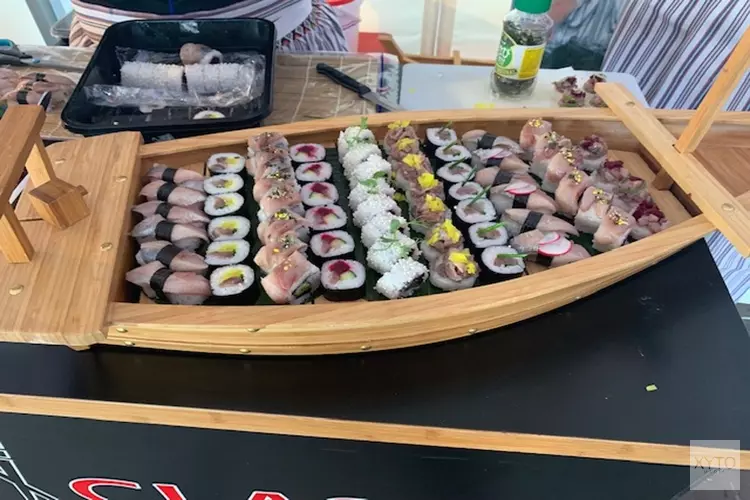 Viswinkel Peter Tol scoort met haringsushi