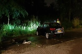 Auto van beveiligingsbedrijf in brand