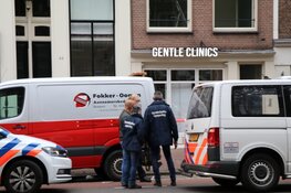 Bouwvakkers vinden handgranaat voor pand Amsterdam