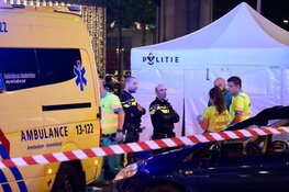 Dode bij schietpartij bij metrostation in Amsterdam-Zuidoost