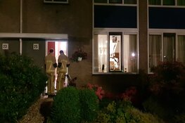 Brandlucht in woningen Amstelveen, brandweer drie uur lang op zoek