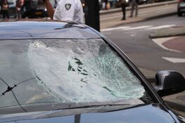 Fietser zwaargewond na aanrijding in Amsterdam