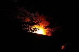 Grote rookwolken bij stalbrand in Noord