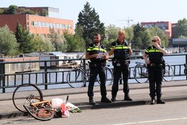 Fietser zwaargewond na aanrijding met taxi