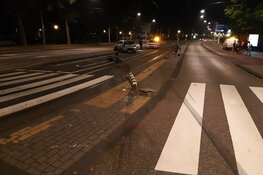 Straatrace in Amsterdam eindigt in crash: automobilist neemt de benen