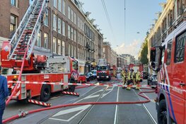 Brand op dak in Amsterdam Oud-Zuid