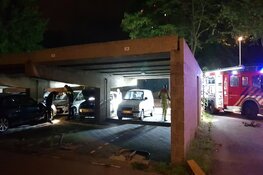 Auto in brand in Amsterdam-Zuidoost