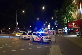 Fietser zwaargewond nabij Leidseplein na botsing met huurauto