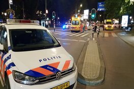 Fietser zwaargewond nabij Leidseplein na botsing met huurauto