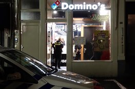 Maaltijdbezorger hardhandig beroofd van pizza&#39;s in Amsterdam