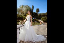 De mooiste betaalbare trouwjurken bij Wedding Company bruidswinkels