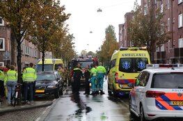 Bestuurder rijdt door na ernstig ongeval in Transvaalbuurt, voetganger zwaargewond