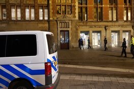 GVB-medewerkster gestoken met kam op Amsterdam Centraal