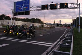 Coentunnel afgesloten na ongeluk met meerdere voertuigen, twee ambulances ter plaatse