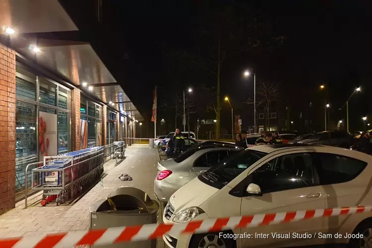 Steekpartij op Waterlandplein: één gewonde