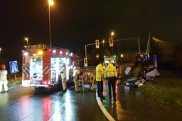 Crash op A10: twee gewonden, vermoedelijk lachgas in het spel