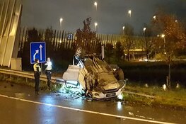 Crash op A10: twee gewonden, vermoedelijk lachgas in het spel