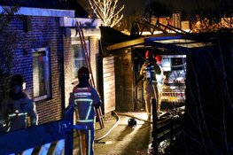 Schuur in brand aan Holendrechterweg