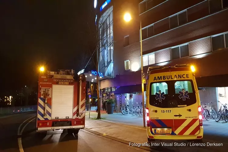 Hotel aan Spaarndammerdijk kort ontruimd na brand