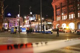 Fietser in aanrijding met tram bij Leidseplein